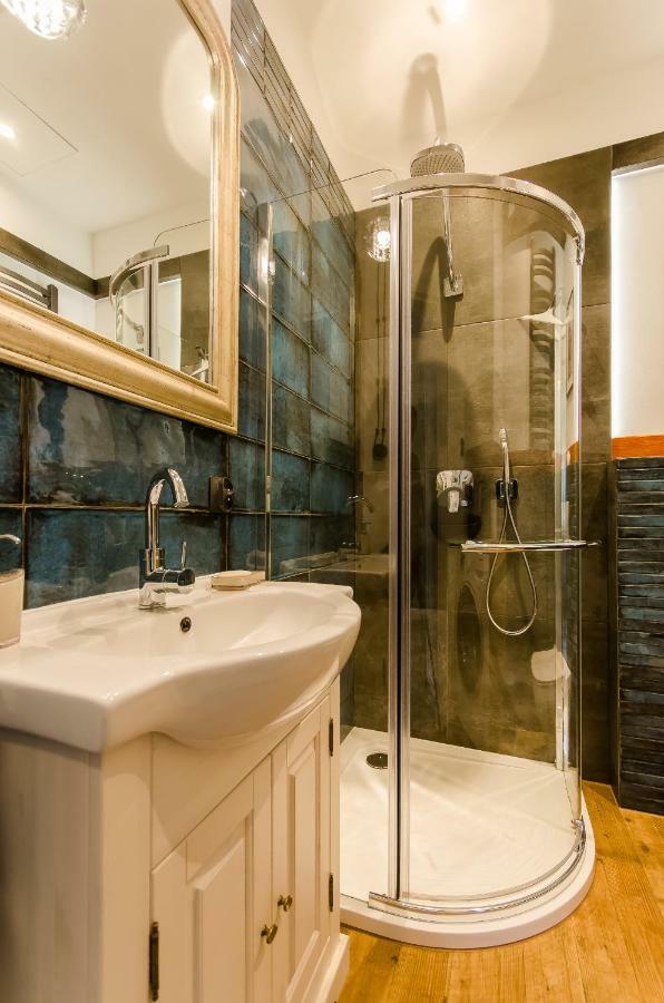 Apartament Emeryk Krakow Bagian luar foto